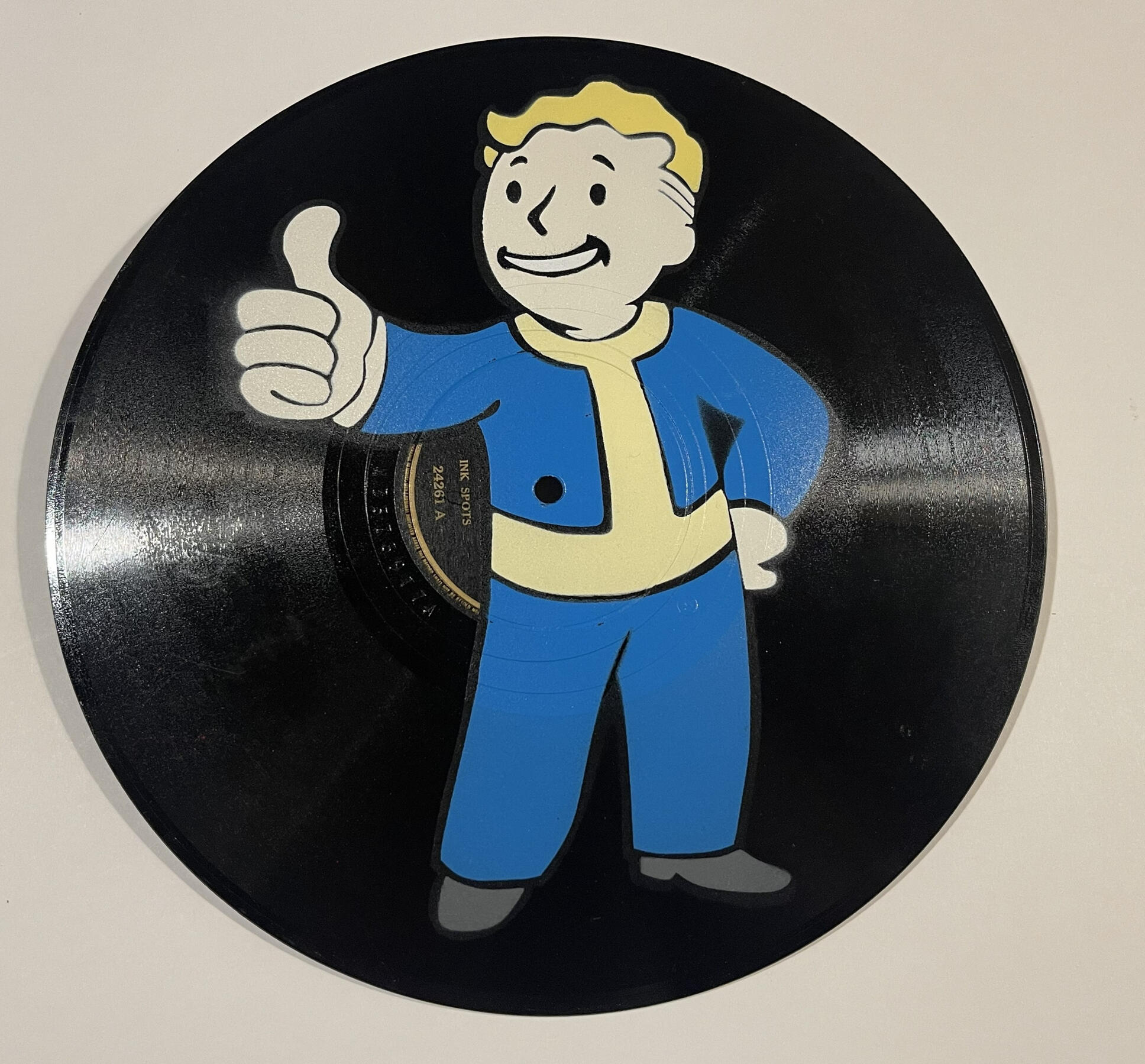 Vault Boy - Thumbs Up on Vintage Ink Spots 78